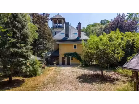 maison de 8 pièces de luxe en vente à la motte-servolex  auvergne-rhône-alpes