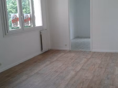 location appartement 2 pièces 42m²