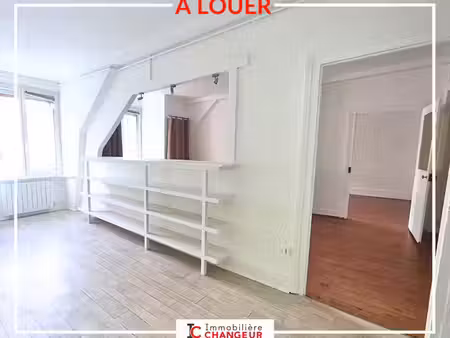 location appartement 2 pièces 70m2 voiron 38500 - 595 € - surface privée