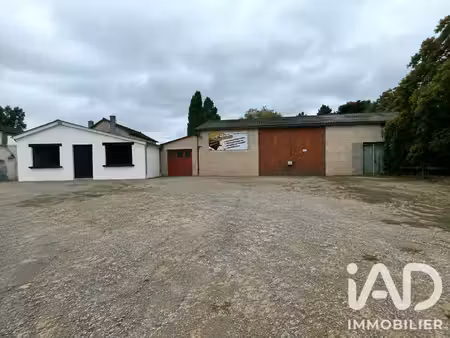 vente boutique/local commercial 1 896 m²