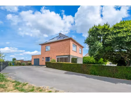huis te koop in belsele met 3 slaapkamers