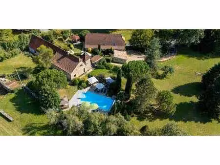 maison avec piscine assier (46)