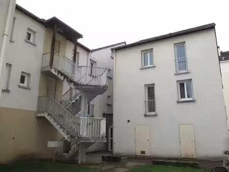 location appartement 4 pièces 80 m² à chinon (37500)