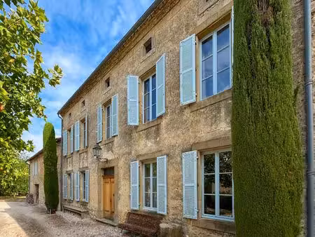 élégante demeure de caractère du lauragais avec logement indépendant et piscine. 35...