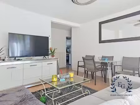 aubagne le pin vert t4 traversant de 67 m² avec loggia