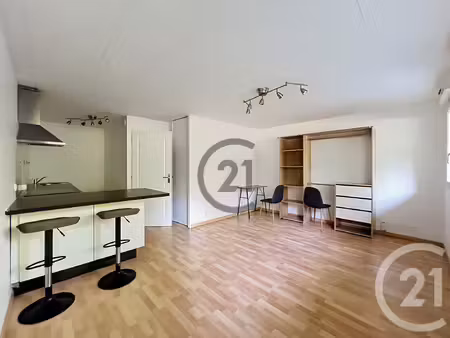 location appartement 1 pièce 30m² savigny le temple 77176