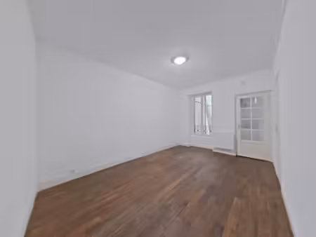location appartement 1 pièce 23m² paris 18ème