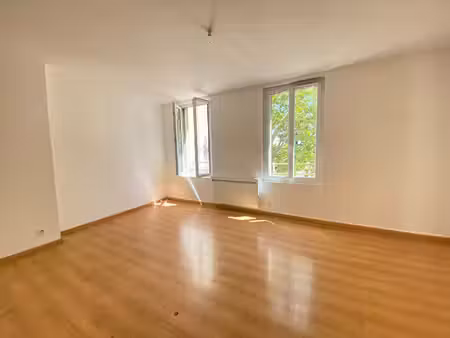 location appartement 3 pièces 56m²