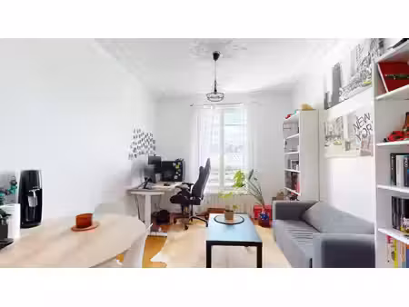 location appartement 2 pièces 43m²