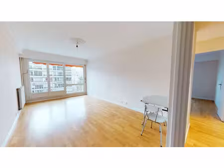 location appartement 3 pièces 70m²