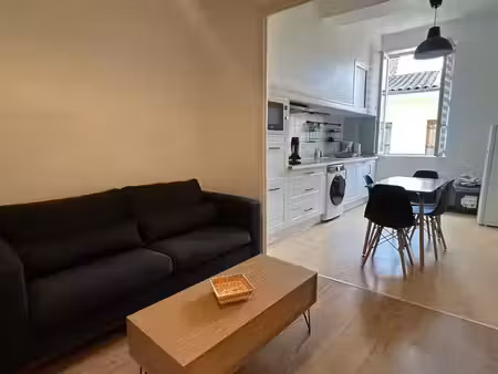 location appartement 1 pièce 42 m² à vauvert (30600)
