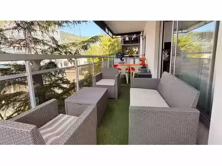 chamalieres  carrefour europe bel appartement 3 chambres  terrasse  cave