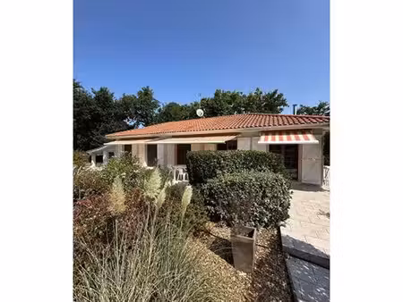 vente maison 4 pièces 126 m² soulac-sur-mer (33780)