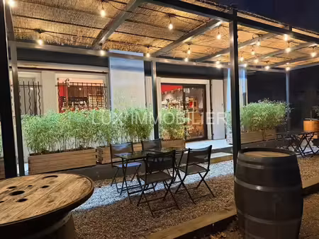 vente locaux professionnels 3 pièces 175 m² à maillane (13910)  50 000 €