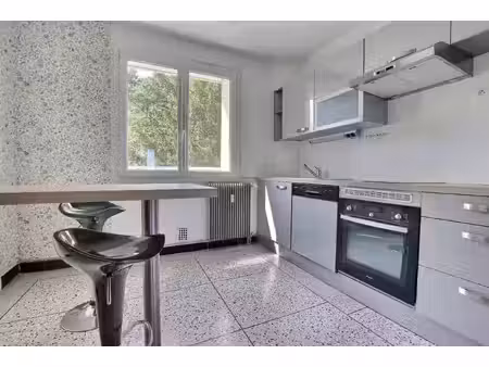 grand appartement t3 - balcon
