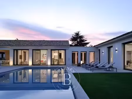 villa de 8 pièces de luxe en location saint-tropez  france