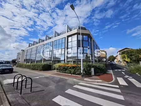 location bureaux gentilly 94250 179m² à 1161m²