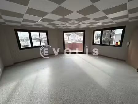 location bureaux 27 m²