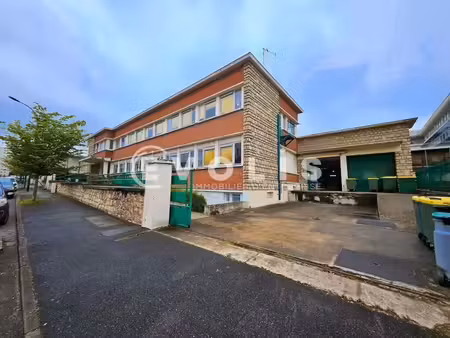 location local d’activités bagneux 92220 2400m²