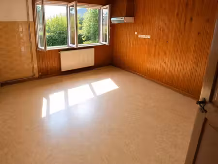 maison de village à condé-northen (57220)