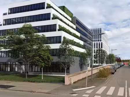 location bureaux 129 m² à 592 m²