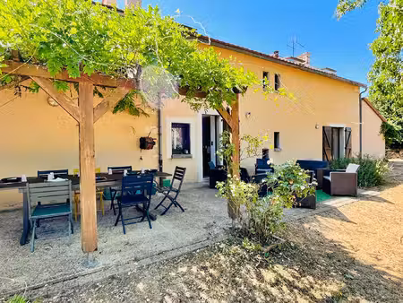 achat maison 8 pièces 197m²
