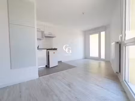 location appartement 2 pièces 39m² nantes 44300