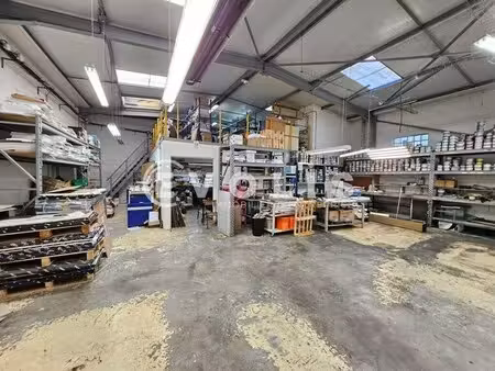 vente local d'activités 600 m²