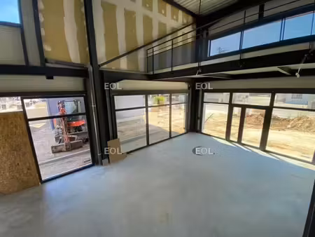 location local d’activités roquevaire 13360 118m²