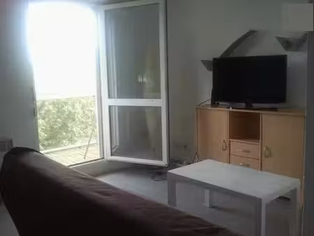 location appartement 1 pièce 27 m² à bordeaux (33200)