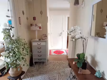 location appartement 3 pièces 82m²