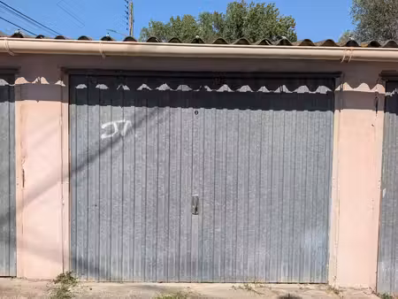 location parking istres 13800