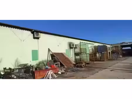 vente locaux professionnels 8 pièces 2831 m² à nimes (30000)  2 100 000 €