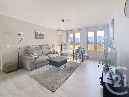 location appartement 3 pièces 63m² aubagne 13400