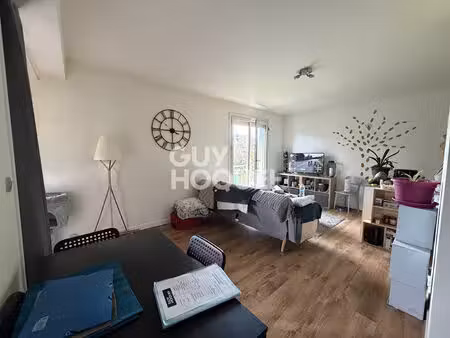 t2 en residence- ascenseur/balcon/cave/parking