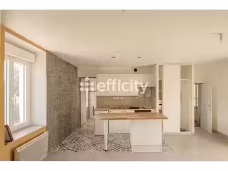 maison 7 pièces - 150 m²