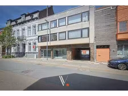 unieke kans in hartje izegem: appartement met kantoorruim...