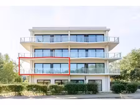 appartement-services à vendre avec 2 chambres à le coq