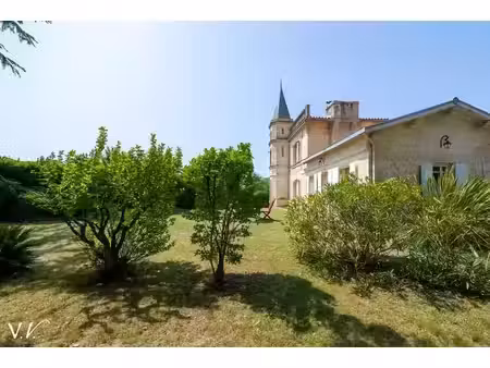 maison de luxe à vendre à latresne