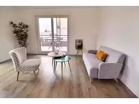 location appartement 2 pièces 40 m² à mantes-la-jolie (78200)  705 €