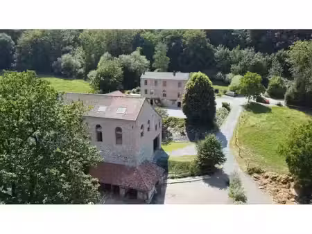 château à vendre avec 11 chambres   andenne (vbe55382)