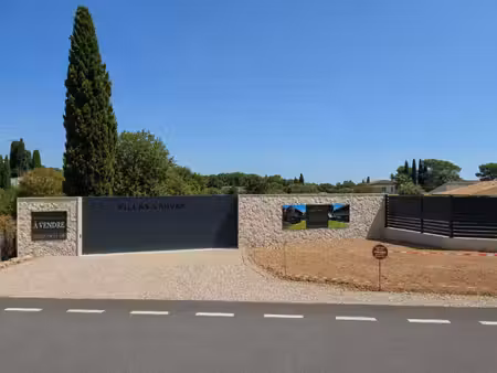 propriété à vendre dans le quartier valmasque-notre dame de vie