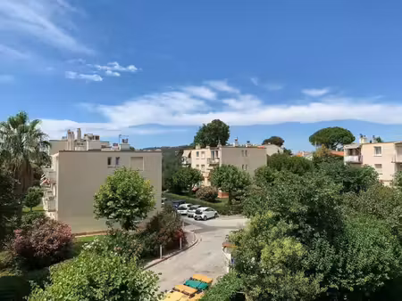 location appartement 3 pièces 54 m² à marseille 8 (13008)