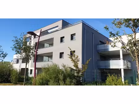 yutz aéroparc appartement 48 m2 rénové avec jardin privati