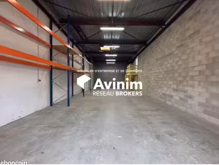 location entrepôt chelles 77500 200m²