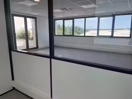 location locaux professionnels 20.58 m² à valenton (94460)  nan €