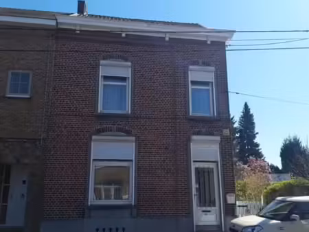 maison d'habitation avec dépendances et jardin