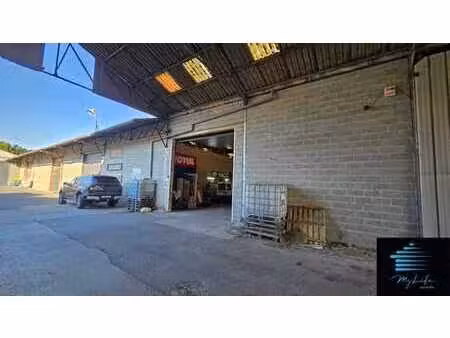 entrepot de 180m2