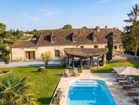 vente maison à saint-perdoux (24560) : à vendre / 215m² saint-perdoux