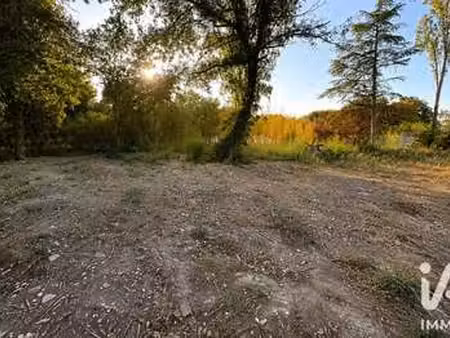 vente terrain au pout (33670) : à vendre / 843m² le pout